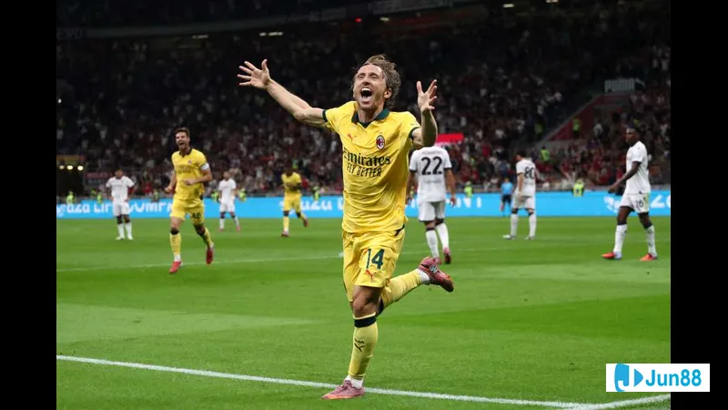 Hình ảnh hành động trong trận đấu giữa Dziugas Telsiai và Hegelmann