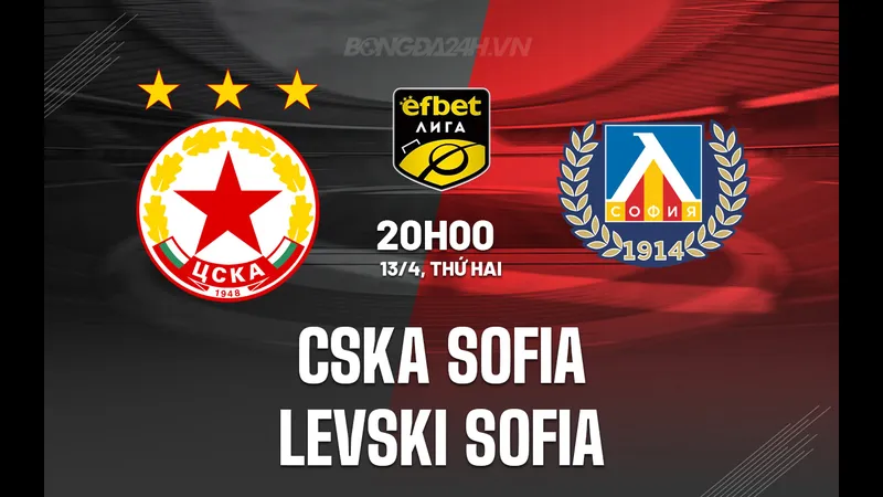 Cầu thủ của CSKA Sofia và Levski Sofia tranh chấp quả bóng Cầu thủ của CSKA Sofia và Levski Sofia tranh chấp quả bóng